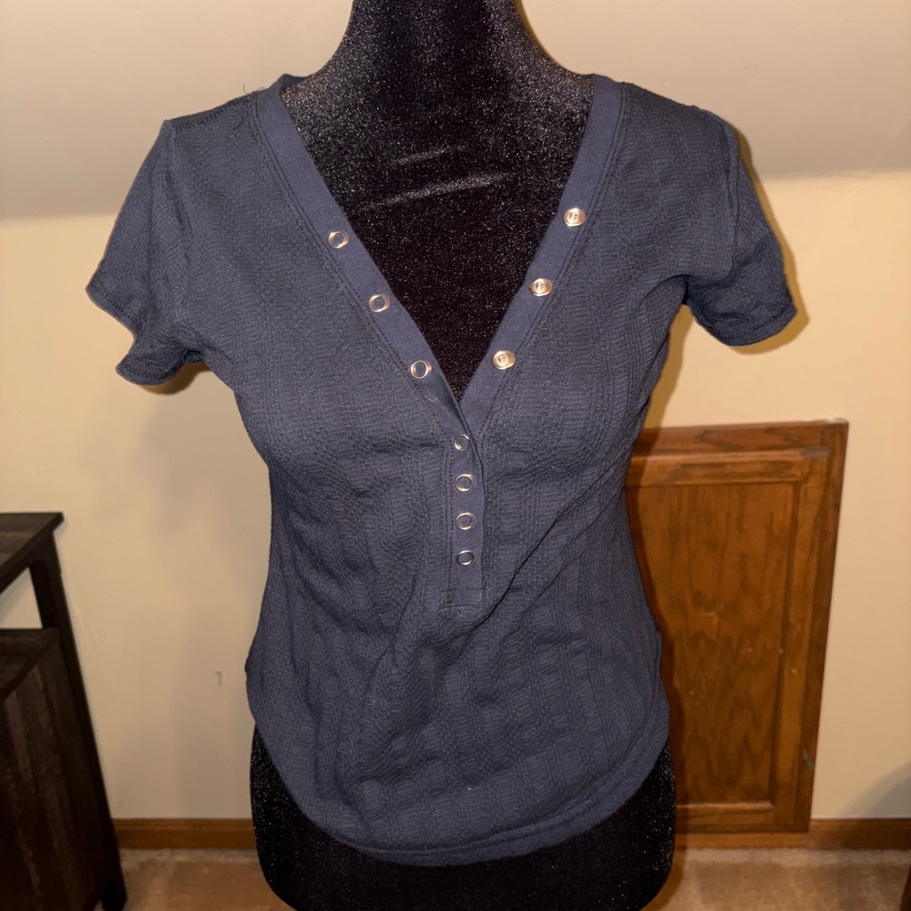 Pilcro Short Sleeve V-Neck Top - Charcoal